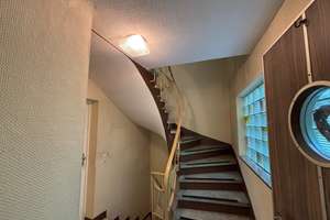 Die Lage wird Sie begeistern! Großes Zweifamilienhaus mit viel Potential für Ihre Wohnträume – Die vollständige Adresse der Immobilie erhältst du vom Anbieter., 70599 Schönberg, Stuttgart – Vorschaubild 21
