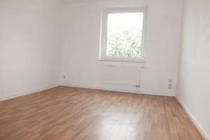 WG-taugliche Wohnung ... Bad mit Dusche ... 1. Obergeschoss – Clausstraße 108, 9126 Lutherviertel, Chemnitz – Vorschaubild 4