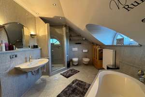 Exclusive Villa in Traumlage mit Geschäftseinheit und Appartement – Die vollständige Adresse der Immobilie erhältst du vom Anbieter., 92224 Raigering, Amberg – Vorschaubild 10