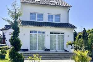 Familienidyll mit Mehrwert: Freistehendes Einfamilienhaus MIT EINLIEGERWOHNUNG in bevorzugter Lage – Offenbach (Kreis) – Vorschaubild 1