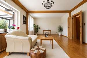 Traumgrundstück trifft Wohnqualität – großzügiges Familienhaus mit Einliegerwohnung und Potenzial – Die vollständige Adresse der Immobilie erhältst du vom Anbieter., 85049 Friedrichshofen-Hollerstauden, Ingolstadt – Vorschaubild 20