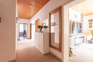 Mehrfamilienhaus mit großem Hintergebäude und Hofflächen für mehrere PKW – Die vollständige Adresse der Immobilie erhältst du vom Anbieter., 42651 Solingen-Mitte, Solingen – Vorschaubild 4