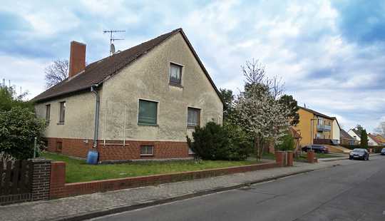 Bild von Hier wartet kein Haus- sondern ein Herzensprojekt! Großes renovierungsbedürftiges EFH mit traumhafte