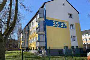 Frisch renovierte 3-Zimmer Wohnung mit nagelneuem Badezimmer