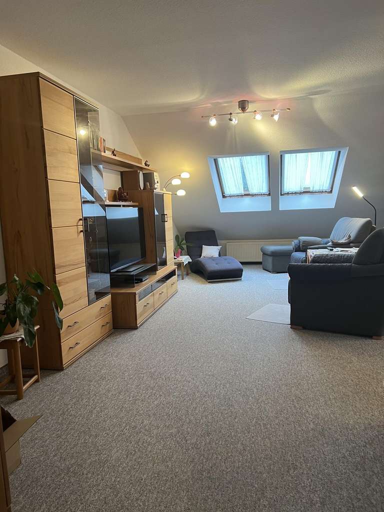 Immobilie in Großenseebach - Helle 2-Zimmer Dachgeschosswohnung in Großenseebach mit großem Balkon - BITTE KEINE MAKLERANFRAGEN - Bild 0