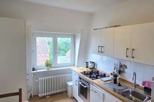Gemütliche 3-Zimmer-Dachgeschoss-Wohnung in ruhiger Lage von Kleefeld! – Brentanostraße 16, 30625 Kleefeld, Hannover – Vorschaubild 4