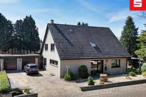 Kapitalanlage und/oder Selbstnutzung - Großzügiges Wohnhaus mit drei Wohneinheiten in Schüttorf – Grafschaft Bentheim (Kreis) – Vorschaubild 1