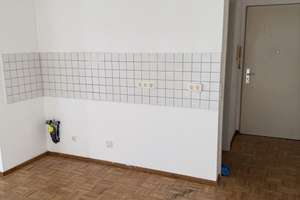 1,5-Zimmer-Wohnung in der Karlsruher Innenstadt-West – Die vollständige Adresse der Immobilie erhältst du vom Anbieter., 76133 Innenstadt-West, Karlsruhe – Vorschaubild 2