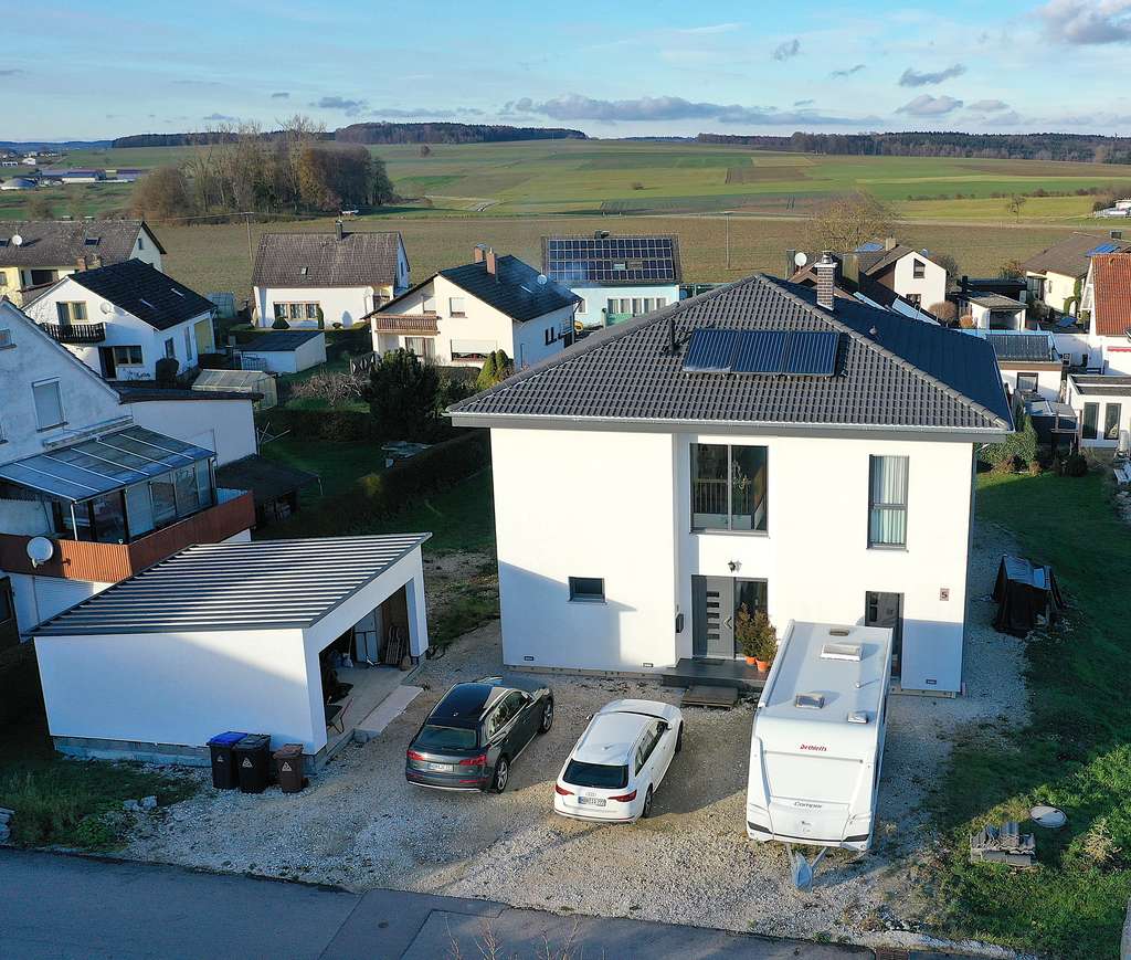 Immobilie in Dischingen - Dunstelkingen- Willkommen in Ihrem neuen, exklusiven Traumhaus mit Stil und Komfort - Bild 4