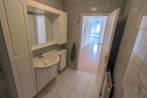 Lichtdurchflutete Wohnung am Lene-Voigt-park – Die vollständige Adresse der Immobilie erhältst du vom Anbieter., 4317 Reudnitz-Thonberg, Leipzig – Vorschaubild 12