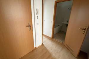 Whg. im 2.OG ! Küche mit Balkonzugang / Laminat / Bad mit Wanne  u.v.m. – Fürstenstraße 62, 9130 Sonnenberg, Chemnitz – Vorschaubild 18