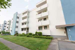 Helle 3-Zimmer-Wohnung in ruhiger Lage, Keller, Tiefgarage, Abstellkammer, nähe Kuhsee