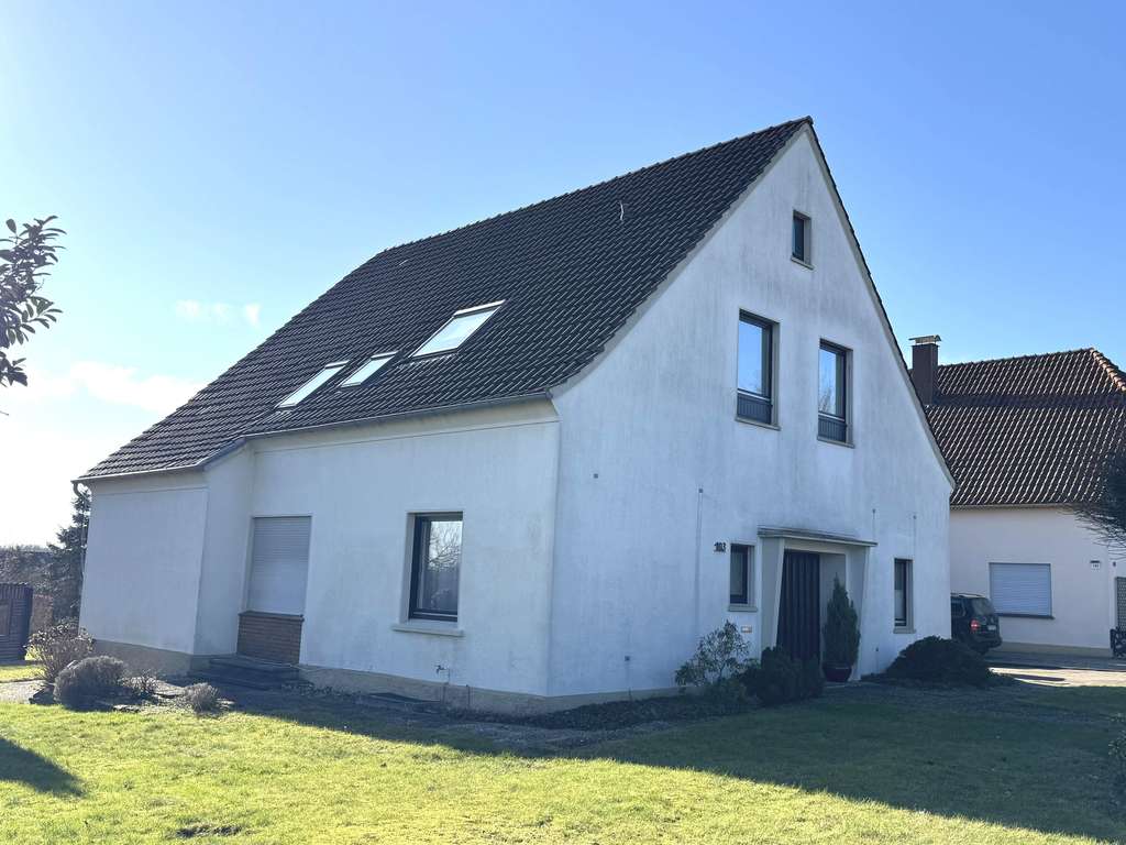 Immobilie in Bünde - Charmantes Einfamilienwohnhaus mit viel Platz in Bünde-Holsen - Bild 2