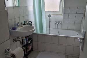 *TOP* 60 qm 3 Zimmer DG Wohnung, inkl. Küche – Kraftstraße 16, 45355 Borbeck-Mitte, Essen – Vorschaubild 2