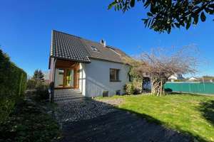 Freistehendes Einfamilienhaus mit Praxisanbau in Bestlage von Bochum-Stiepel