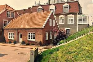 Charaktervolles Ferienhaus direkt hinterm Hafendeich – Die vollständige Adresse der Immobilie erhältst du vom Anbieter., 26427 Neuharlingersiel – Vorschaubild 3