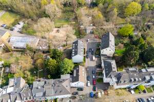 WGH mit freier Wohnung und Entwicklungspotenzial in Köln-Müngersdorf – Die vollständige Adresse der Immobilie erhältst du vom Anbieter., 50933 Müngersdorf, Köln – Vorschaubild 9