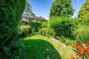 Begehrtes Krefeld-Fischeln! Charmantes Einfamilien-Reihenhaus mit Einzelgarage und Süd/West-Garten! – Krefeld – Vorschaubild 8