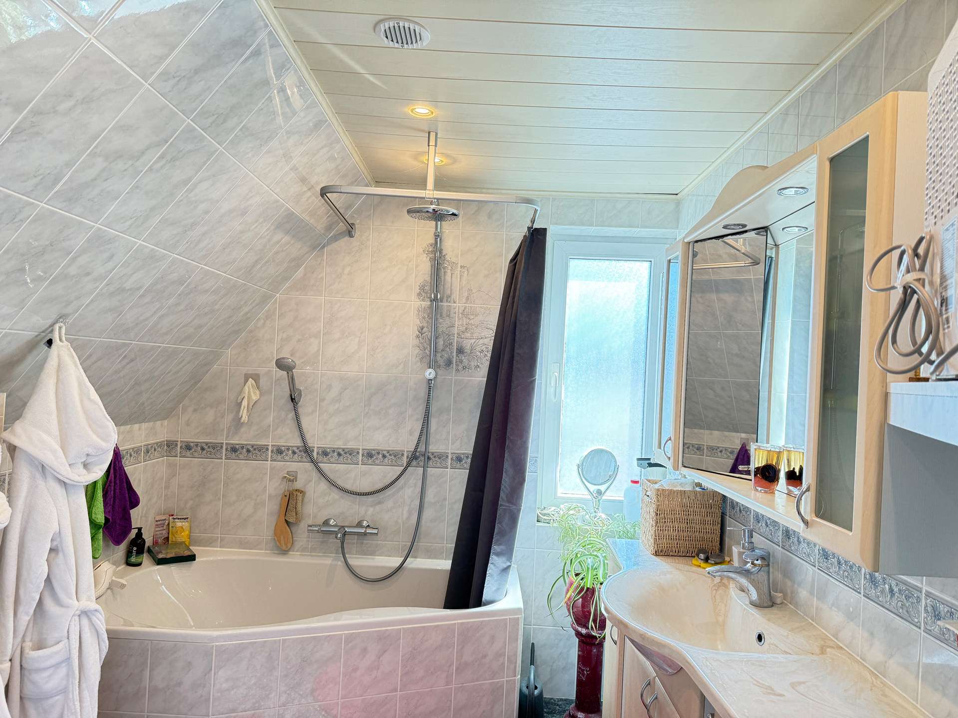 Immobilie in Bad Doberan - Einfamilienhaus mit viel potenzial und gepflegtem Grundstück - Bild 8