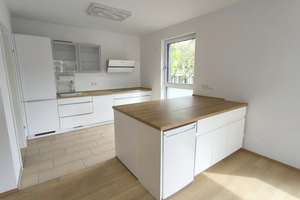 Großzügige 3 Zimmer Wohnung zentral Wiesbaden / 2 Bäder + Tiefgaragenstellplatz / Wilhelms IX – Rheinstr. 11, 65189 Südost, Wiesbaden – Vorschaubild 5