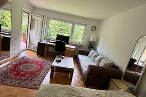 Kleine, aber sehr feine Einzimmerwohnung mit schönem Balkon und Stellplatz in Heumaden
