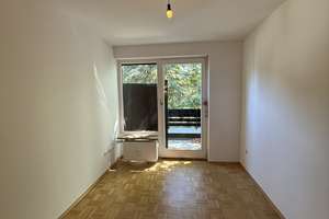Helle 3-Zimmer Wohnung mit Balkon im 1. OG in München-Solln – Emil-Dittler-Straße xx, 81479 Solln, München – Vorschaubild 6