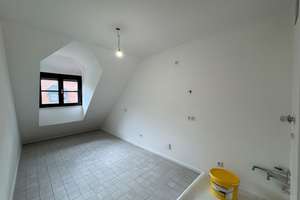 Modernisierte 3-Zimmer Dachgeschoss Wohnung - 2 Balkone + 2 Badezimmer – Waldschmidtstraße 5, 81545 Harlaching, München – Vorschaubild 23