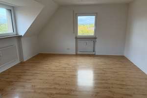 3,5-Zimmer Wohnung mit EBK , Schwaig zentrale Lage, ab 1.9./1.10. – Roethenbacher Straße 1a, 90571 Schwaig bei Nürnberg – Vorschaubild 5