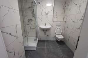 Saniertes Apartment möbliert mit Gemeinschaftsbad, eigene Küche - direkt am Eigelsteintor – Die vollständige Adresse der Immobilie erhältst du vom Anbieter., 50668 Altstadt/Nord, Köln – Vorschaubild 5
