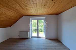 Gepflegtes Einfamilienhaus mit großem Garten, Balkon und Doppelgarage – Neu-Ulm (Kreis) – Vorschaubild 9