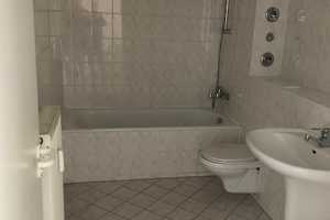 Sehr geräumige 2-Zimmer-Wohnung mit Einbauküche – Liebenwalder Str. 31, 13055 Berlin – Vorschaubild 3