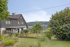 Wohnen & vermieten! Ein- / Zweifamilienhaus auf Traumgrundstück in der Dreisbach * 2 Garagen – 57080 Niederschelden, Siegen – Vorschaubild 2