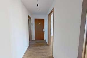 Schöne 2-Zi.-Dachgeschosswohnung mit Tageslichtbad – Freiherr-vom-Stein-Straße 9, 51379 Opladen, Leverkusen – Vorschaubild 8