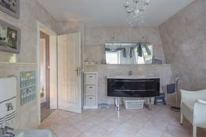 Property thumbnail 25