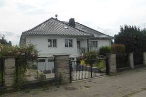 Großzügiges, freistehendes Einfamilienhaus mit Garten in Niederschönhausen
