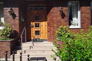 Dachgeschosswohnung 2,5 Zimmer in Essen