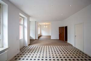 Exklusive Maisonette-Wohnung mit Garten und Garage in Mönchengladbach (Brucknerallee) – Die vollständige Adresse der Immobilie erhältst du vom Anbieter., 41236 Rheydt, Mönchengladbach – Vorschaubild 9