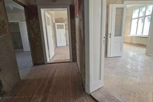 RESERVIERT!  4-Zimmer-Altbau, Balkon & Aufzug, renovierungsbedürftig – Die vollständige Adresse der Immobilie erhältst du vom Anbieter., 10711 Halensee, Berlin – Vorschaubild 17