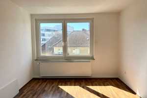 Balkon mit Blick ins Herz der Stadt – Wohnen im Zentrum von Hannover – Bergmannstr. 7, 30159 Hannover – Vorschaubild 1