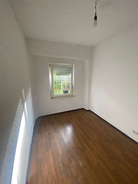 Apartment, Büro, Hobbyräume oder Gewerbe mit 2 Zimmern sowie separates WC mit Dusche im Erdgeschoss, Nürnberg – Bild 4