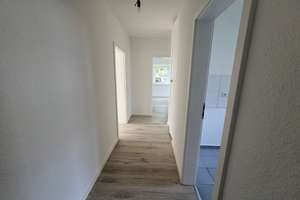 Freundliche 3 Zi.-Whng. mit Balkon - weisses Wannenbad - Duisburg Rheinhausen – Lortzingstraße 12, 47226 Rheinhausen-Mitte, Duisburg – Vorschaubild 8