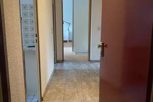 Lebendiges Berlin: 2-Zimmer-Wohnung mit Balkon im Wedding – Holländerstraße 61, 13407 Wedding, Berlin – Vorschaubild 2
