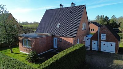 +++ kernsaniert + gemütlich! - Modernisiertes Einfamilienhaus mit Garage und großem Grundstück +++