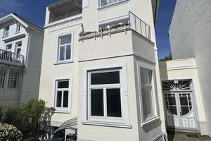 Seltene Gelegenheit in Blankenese: Gründerzeitvilla mit großzügiger Eigennutzerwohnung – Die vollständige Adresse der Immobilie erhältst du vom Anbieter., 22587 Blankenese, Hamburg – Vorschaubild 2