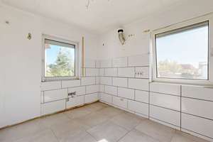 Großzügiges Einfamilienhaus in Naumburg mit Kamin I Weitblick ins Grüne I Mehrgenerationswohnen – Die vollständige Adresse der Immobilie erhältst du vom Anbieter., 6618 Naumburg (Saale) – Vorschaubild 4