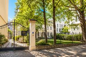 Klassizistische Fabrikantenvilla im Leipziger Waldstraßenviertel ... Vermietetes Mikroappartement in