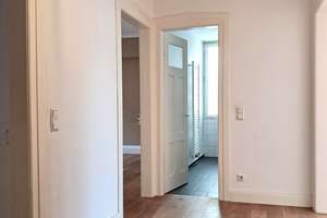 Stuttgart- Süd - Große 3 Zimmer Altbau-Wohnung mit Balkon – Die vollständige Adresse der Immobilie erhältst du vom Anbieter., 70199 Heslach, Stuttgart – Vorschaubild 3