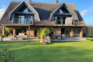 Exklusives Doppelhaus mit Reetdachcharme und großzügigem Gartenglück – Rügenresort 24 A, 24 B, 18586 Middelhagen – Vorschaubild 3