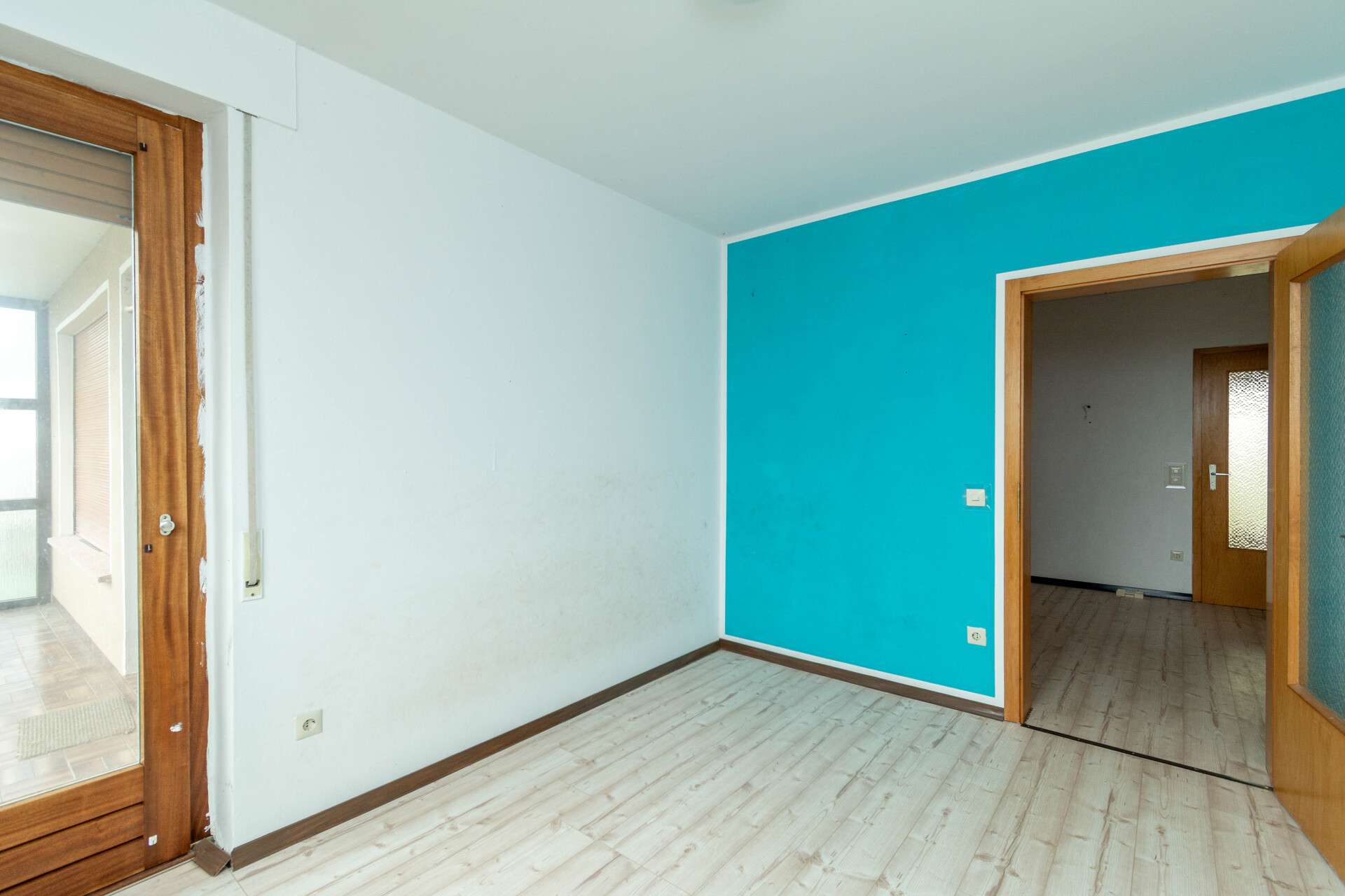 Immobilie in Porta Westfalica - Großzügiges Zweifamilienhaus – sofort nutzbar in bester Lage - Bild 3