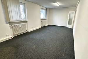 Großzügige 4-Zimmer-Wohnung mit Balkon in Heilbronn-Böckingen – Die vollständige Adresse der Immobilie erhältst du vom Anbieter., 74081 Böckingen, Heilbronn – Vorschaubild 2